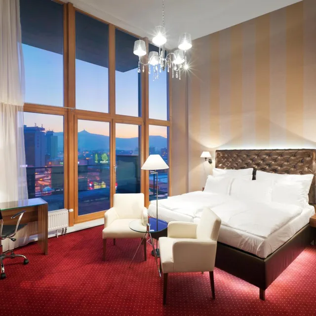 غرفة ملكية كلوب ديلوكس بسرير مزدوج، Pytloun City Boutique Hotel 2/5