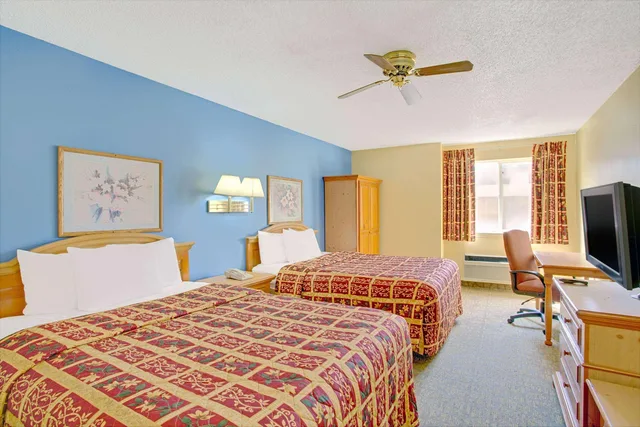 جناح بسرير كينج، Days Inn By Wyndham Lehi 1/2