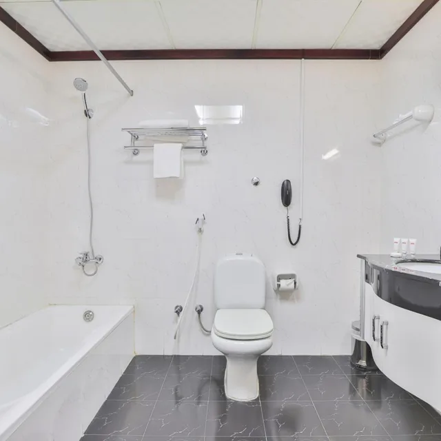 جناح بسرير مزدوج بمنطقة جلوس، Grand PJ Hotel 5/8