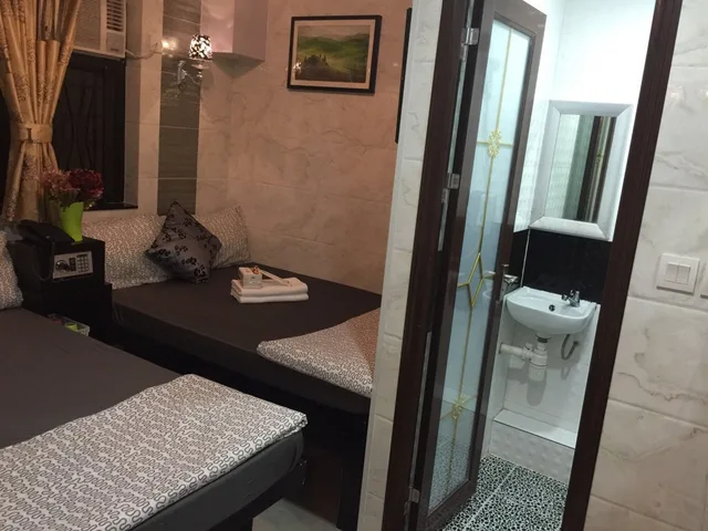 غرفة قياسية رباعية بسريرين مزدوجين، Hi-Inn 2/3
