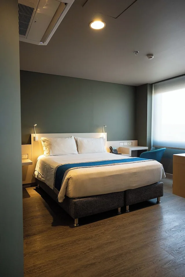 غرفة قياسية بسرير مزدوج، Hotel Black Tower Premium 4/10