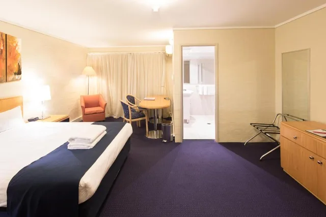 غرفة بسرير كوين، ibis Styles Canberra 5/5