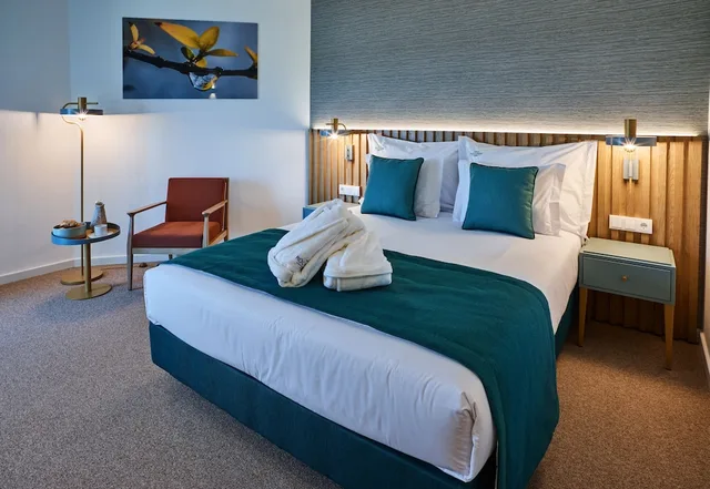 Premium, Queen Bed, Rochavau Hotel 1/4