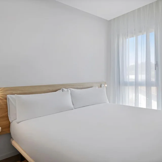Double Room, B&B Hotel Leiria Fatima 3/6