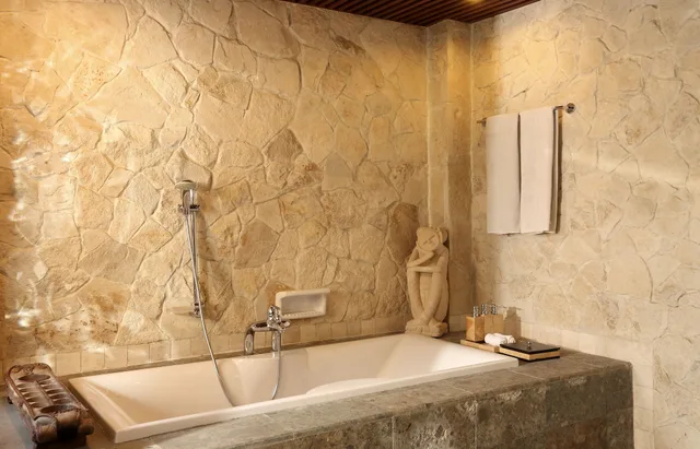 2 Bedrooms, Royal, Grand, Pool, Villa, 2 King Beds، Alindra Villas and Spa 3/4
