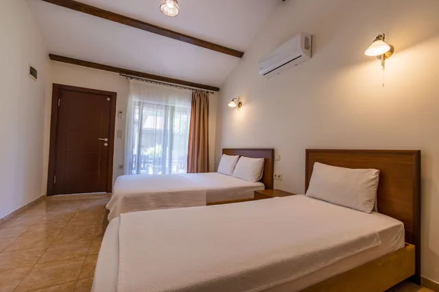 1 Bedroom, 1 Double and 1 Single Bed, Adult Only, Caretta Caretta Pension 1/4