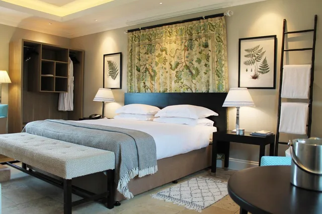 غرفة ديلوكس بسرير مزدوج بحوض استحمام، Bowood Hotel and Spa 4/8