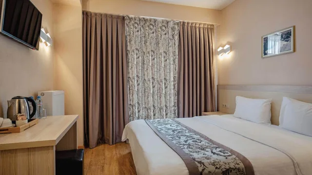 غرفة بسرير مزدوج أو سريرين منفصلين لذوي الإعاقة، Gudauri Inn 1/3