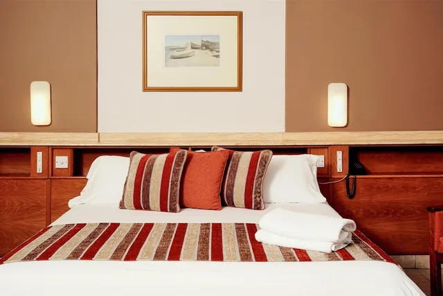 غرفة بسريرين منفصلين بإطلالة على البحر، PARADISE BAY RESORT 6/10