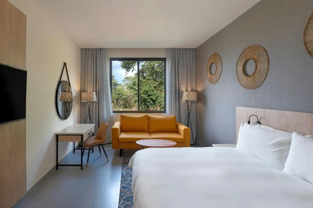 غرفة تنفيذية بسرير كينج، PROTEA HOTEL NDOLA 1/6