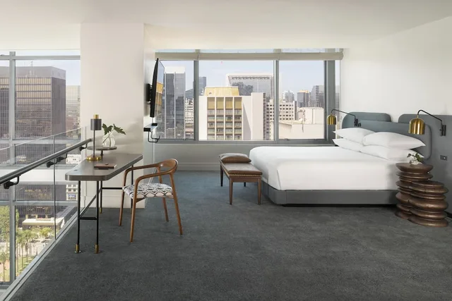 جناح بسرير كينج بغرفة نوم واحدة مع أريكة، Alma San Diego Downtown, a Tribute Portfolio Hotel 2/7