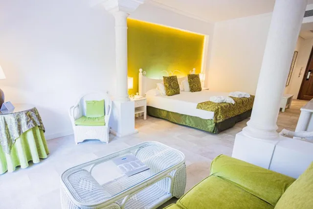 Junior Suite, Balcony or Terrace, Lago Garden Apartsuites & Spa Hotel 1/3