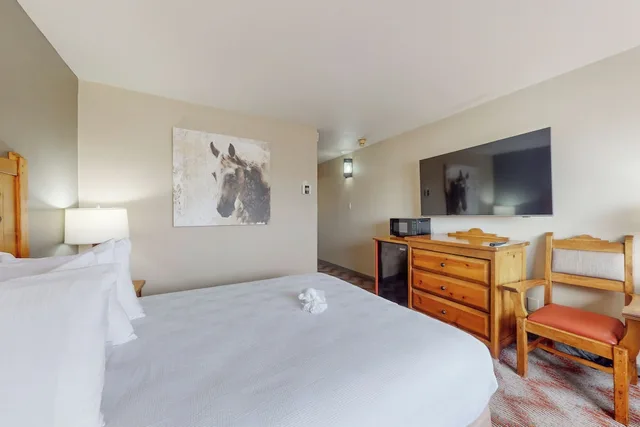 Standard, Queen Bed, Best Western Plus Rio Grande Inn 2/10