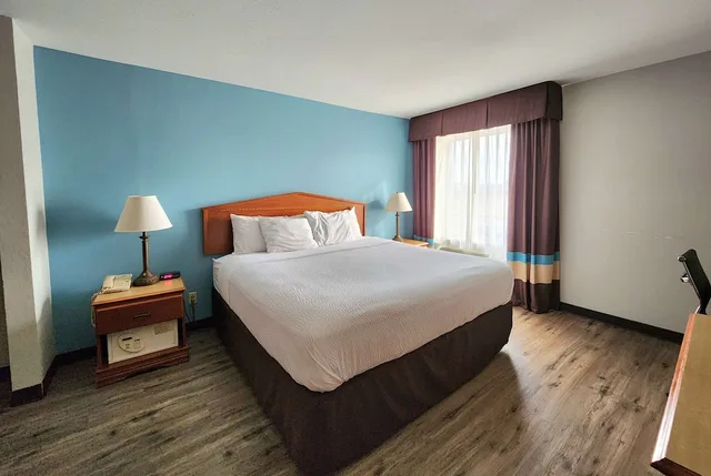 جناح استوديو بسرير كينج، Days Inn & Suites By Wyndham Thibodaux 7/10