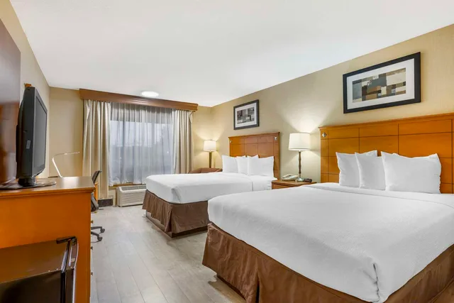 غرفة بسريرين كوين لذوي الإعاقة، Best Western Danbury/Bethel 1/3