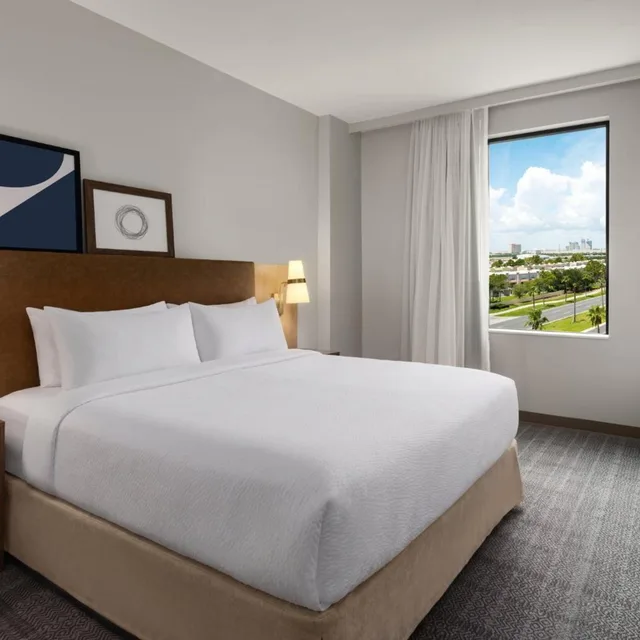 جناح بسرير كينج بغرفة نوم واحدة لذوي الإعاقة، Staybridge Suites Orlando Universal Blvd By Ihg 2/4