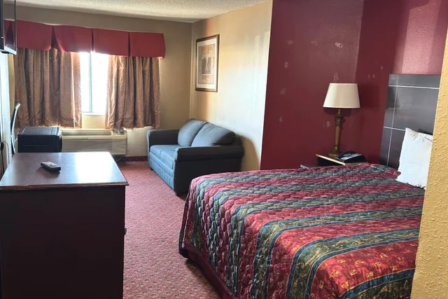 غرفة ديلوكس مفردة بسرير كينج، Hemp Hotel 1/5