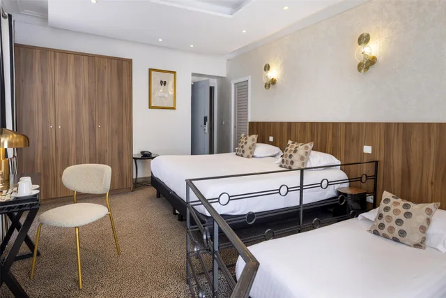 غرفة بريستيج بسرير كينج وسرير مزدوج، Best Western Plus Hotel Brice Garden 5/10