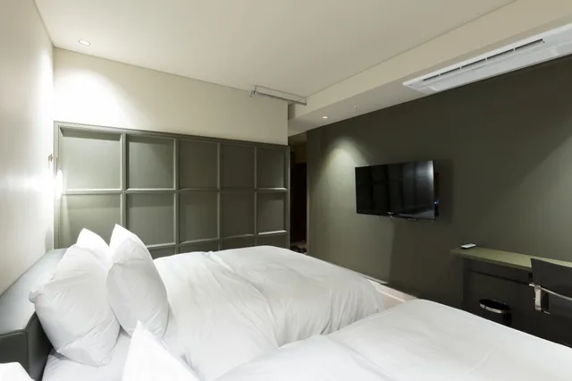Superior, 1 Double and 1 Single Bed, Hotel Lemong 5/10