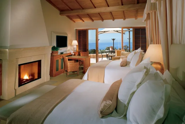 بنغل بسريرين كوين بإطلالة على البحر بشرفة، The Resort At Pelican Hill 1/4