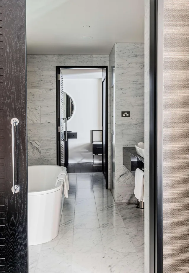 جناح، Swissotel Sydney 5/5