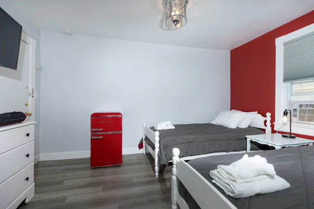 Terrace, Standard, Twin Beds, The Inn at Ocean Grove 1/4