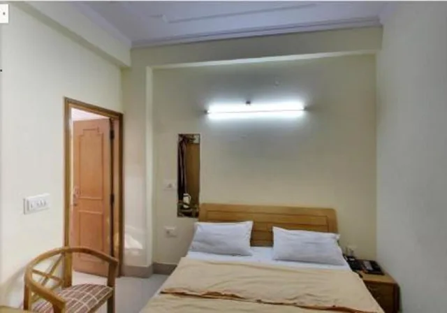غرفة قياسية، HOTEL LANDMARK 2/2