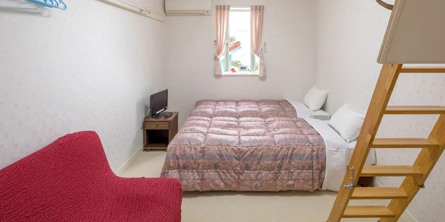 Maisonette, Twin Beds, 2 Futon Beds, Sofa، Mediterranean Sea Pension Knossos 1/2