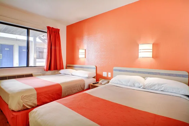Deluxe, Quadruple, Motel6 Southington, CT - Hartford 1/10