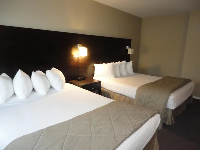 جناح بسريرين كوين بغرفتي نوم، Super 8 By Wyndham West Kelowna Bc 2/6