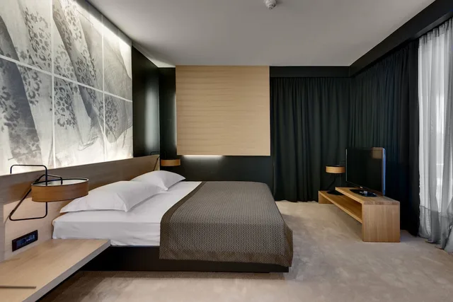 Bay Suite, King Bed, Lone Hotel by Maistra Collection 1/4