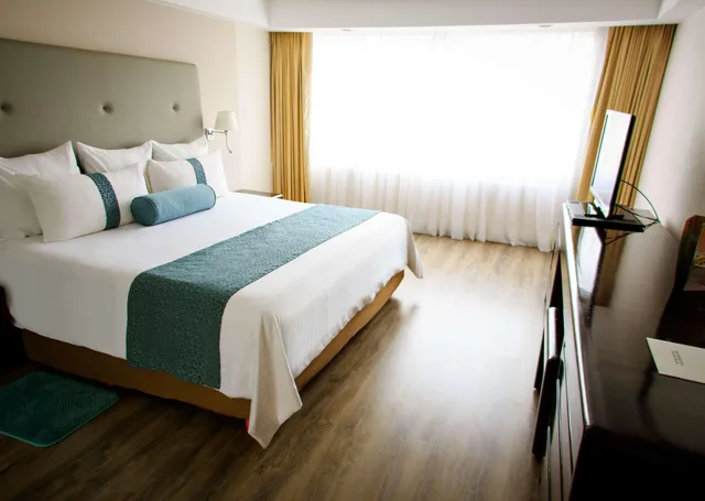 Suite, King Bed, Executive Level، Grand Cantalagua Hotel Morelia, BW Signature Collection 4/9