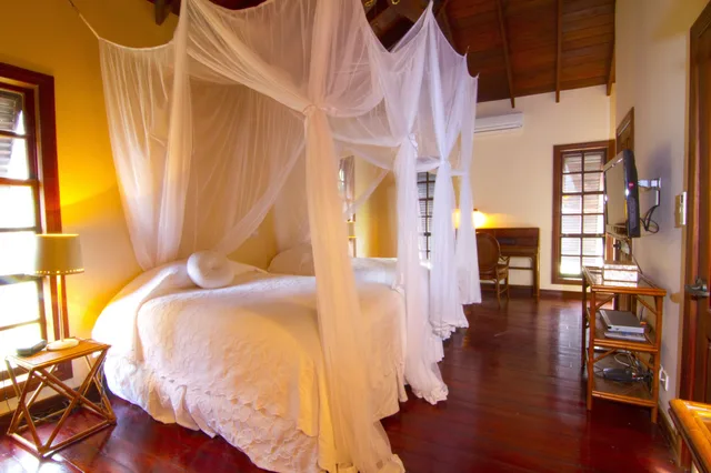 2 Bedrooms, Cottage, King and Twin Beds, Sea Front، Le Phare Bleu Boutique Hotel And Marina 3/3