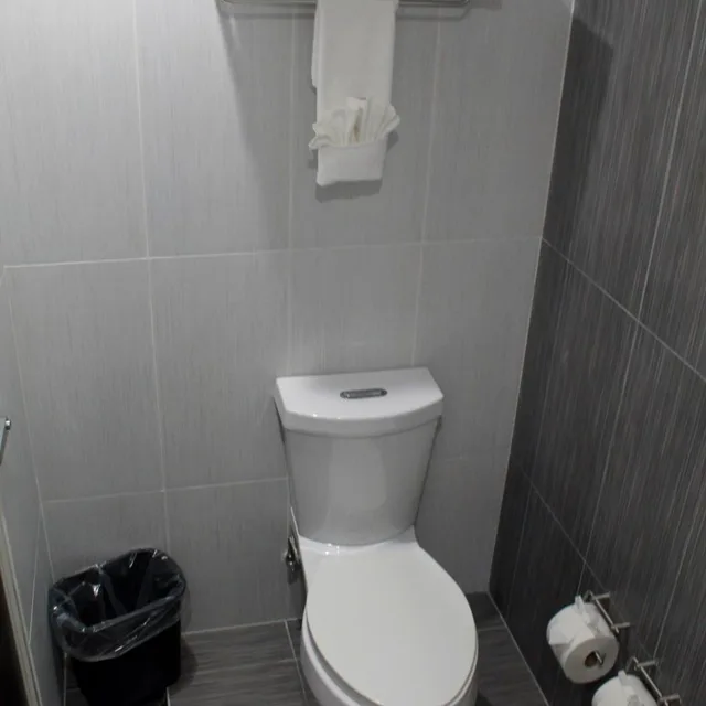 جناح جونيور، Hotel Casa Inn Business Irapuato 7/9