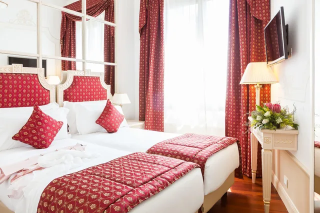 غرفة كلاسيكية بسريرين منفصلين، Radisson Blu Ghr Hotel Rome 1/3