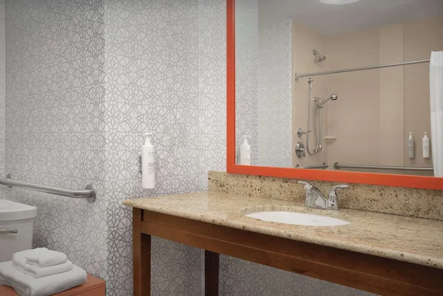 استوديو بسرير كينج، Hampton Inn & Suites Williston 2/3