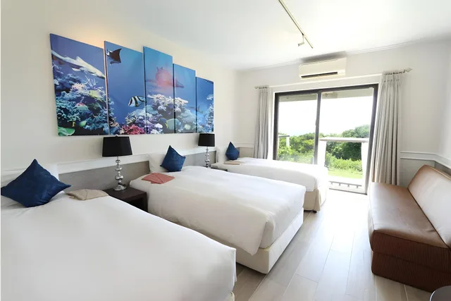 Garden Pool, Twin Beds، Royal View Hotel Churaumi 1/3