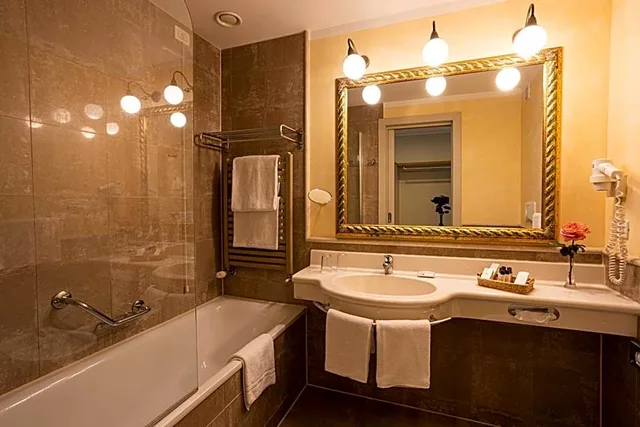 Junior Suite, 2 Beds, COSMO HOTEL PALACE 5/5
