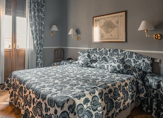 Junior Suite, Double Bed, City View, Hotel Posta 2/3