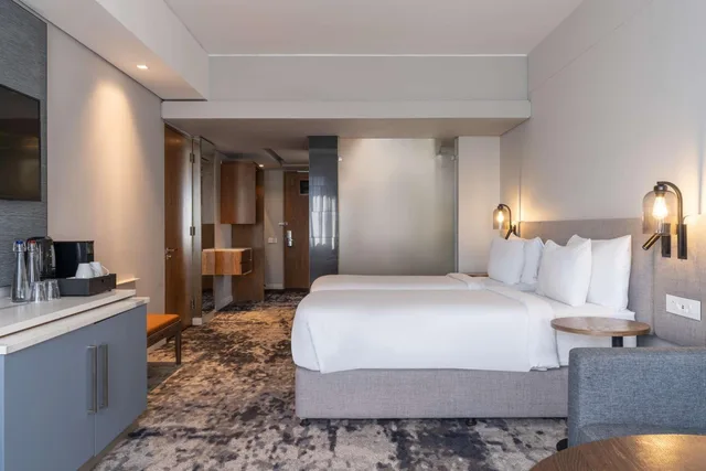 جناح جونيور، Radisson Hotel Cape Town Foreshore 3/10