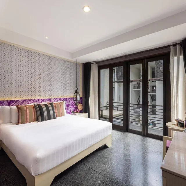Superior, Bathtub, U Chiang Mai 1/6