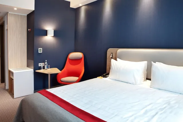 غرفة قياسية بسرير فردي، Holiday Inn Express Recklinghausen 3/5