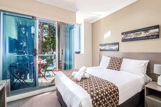 غرفة ديلوكس صغيرة بسرير مزدوج بشرفة، Best Western Plus Camperdown Suites 2/5