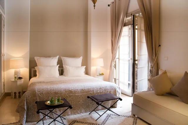 Junior Suite, King Bed, Side Beach View، Riad Olema et Spa 2/6