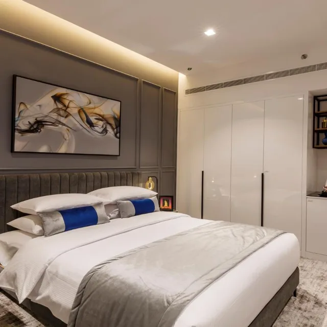 Connecting, Executive, Rose Executive Hotel DWTC 2/10