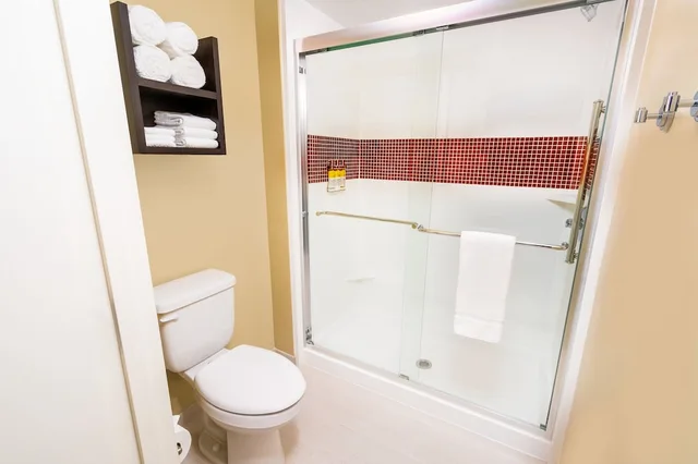 جناح بسريرين كوين بغرفة نوم واحدة بمطبخ، Staybridge Suites Newark - Fremont 4/5