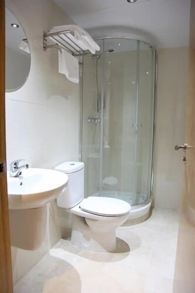 غرفة قياسية بسرير مزدوج أو سريرين منفصلين، Hostal Santel San Marcos 2/2