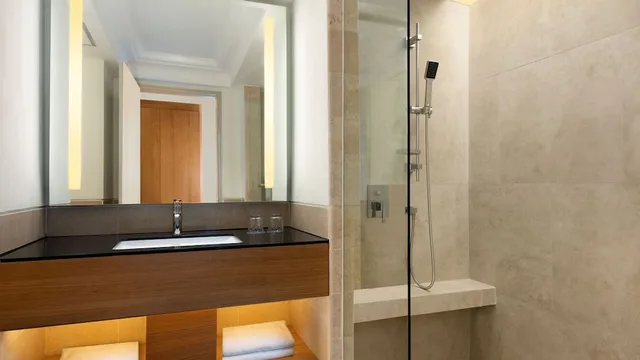 غرفة غراند بسريرين منفصلين بإطلالة على الحديقة بشرفة، Mustika Yogyakarta Resort & Spa 5/5
