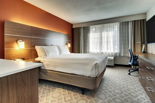 غرفة قياسية بسرير كينج، Holiday Inn Express Poughkeepsie 5/10