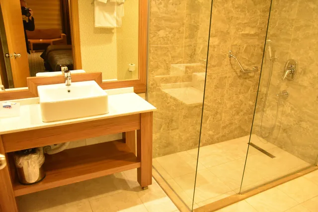 جناح، Grand Simay Hotel 3/4